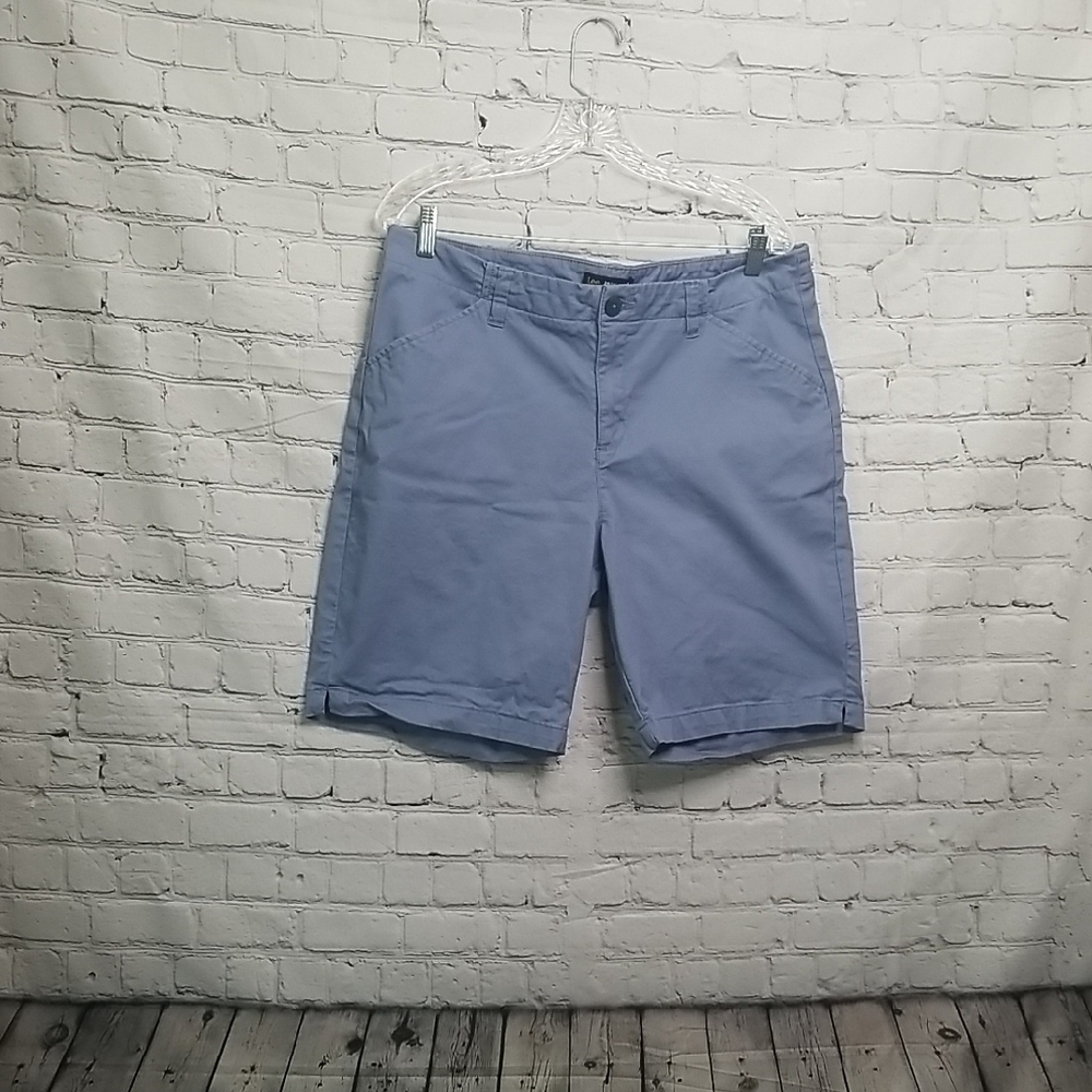 Lee's men's shorts front and back pockets size 16 dusty blue Like New Condition
